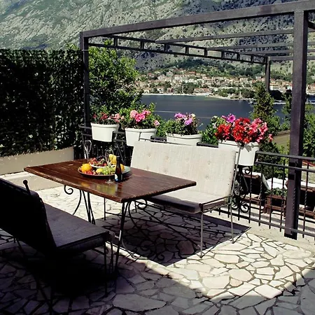 Beautiful House Lara Villa Kotor Dış mekan fotoğraf